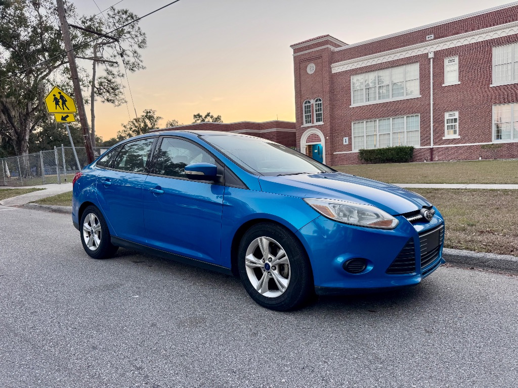 2014 Ford Focus SE's photo